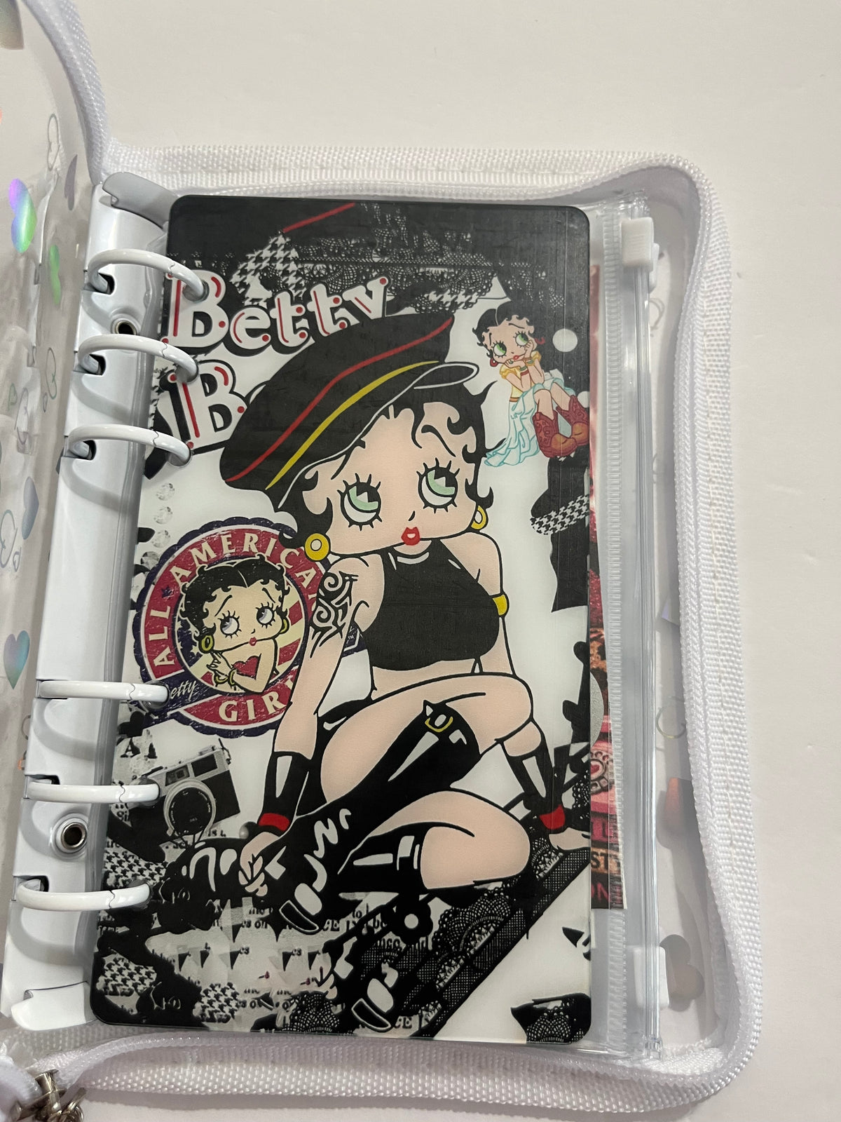 Betty Boop White Zipper A6 savings challenge binder