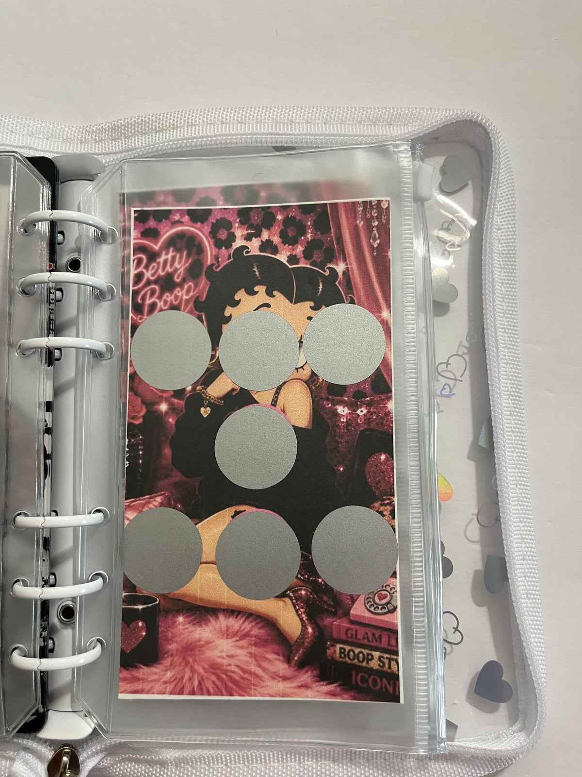 Betty Boop White Zipper A6 savings challenge binder